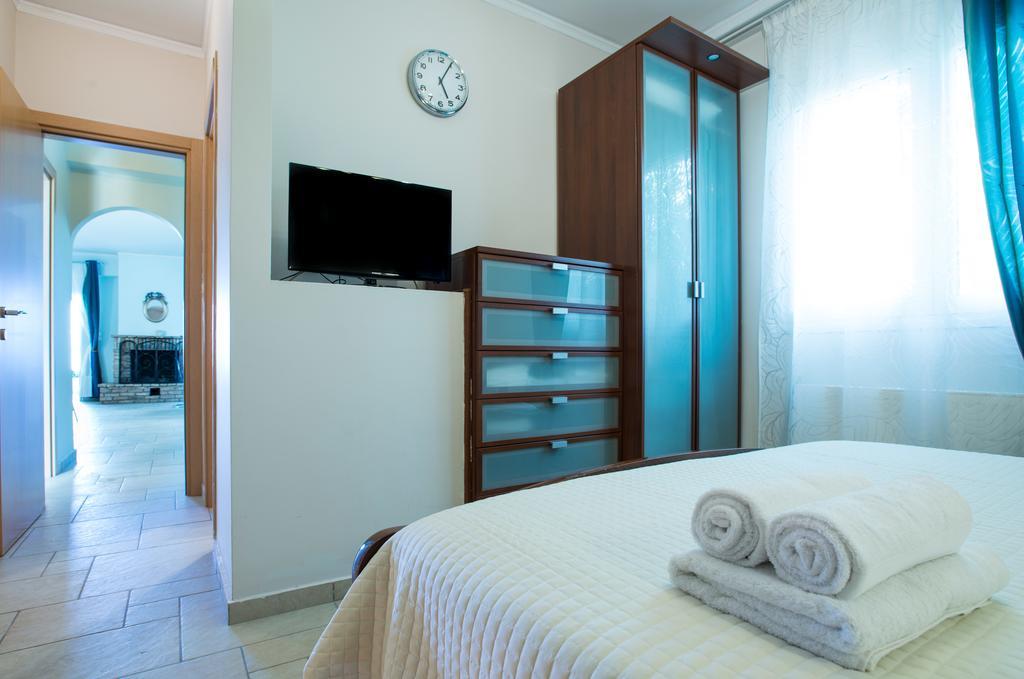 Diamante Beachfront Apartment Xylokastro