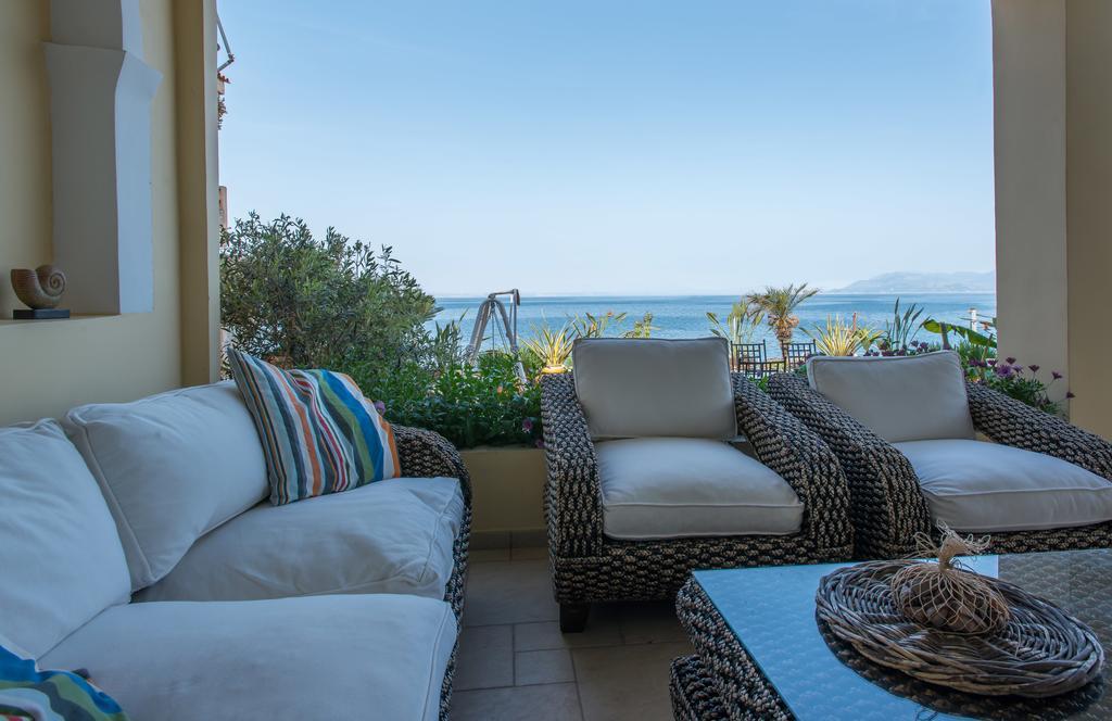 Diamante Beachfront Apartment Xylokastro