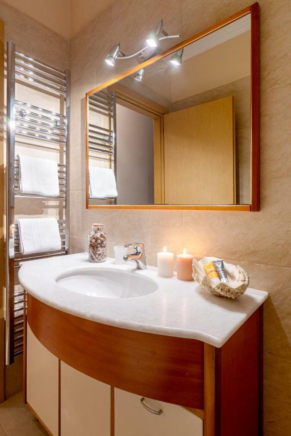 Diamante Beachfront * Xylokastro